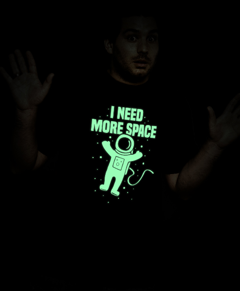 I Need More Space (Glow in the Dark), Men